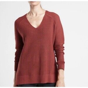Athleta Hanover Merino Wool Blend Sweater Pull Over V Neck Canyon Red size small